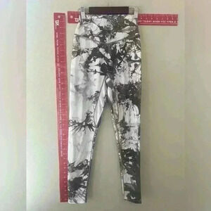 Vitality/Balance Athletica tie dye brown leggings size medium
